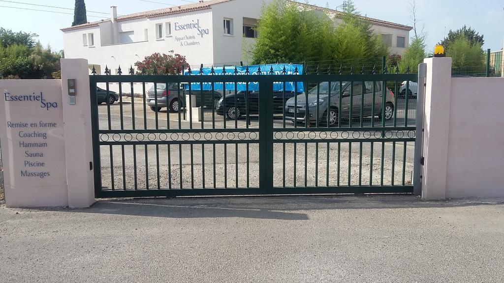 Appart'Hotel Et Chambres Essentiel Spa Arles Dış mekan fotoğraf
