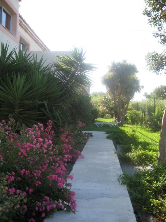 Appart'Hotel Et Chambres Essentiel Spa Arles Dış mekan fotoğraf