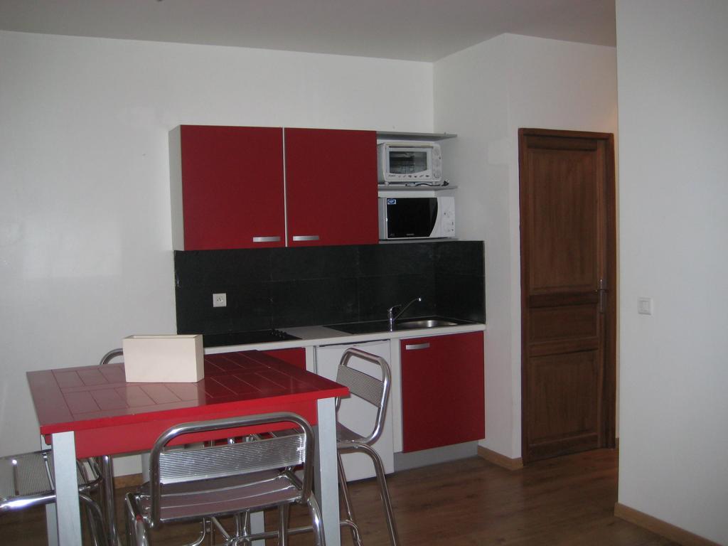 Appart'Hotel Et Chambres Essentiel Spa Arles Dış mekan fotoğraf