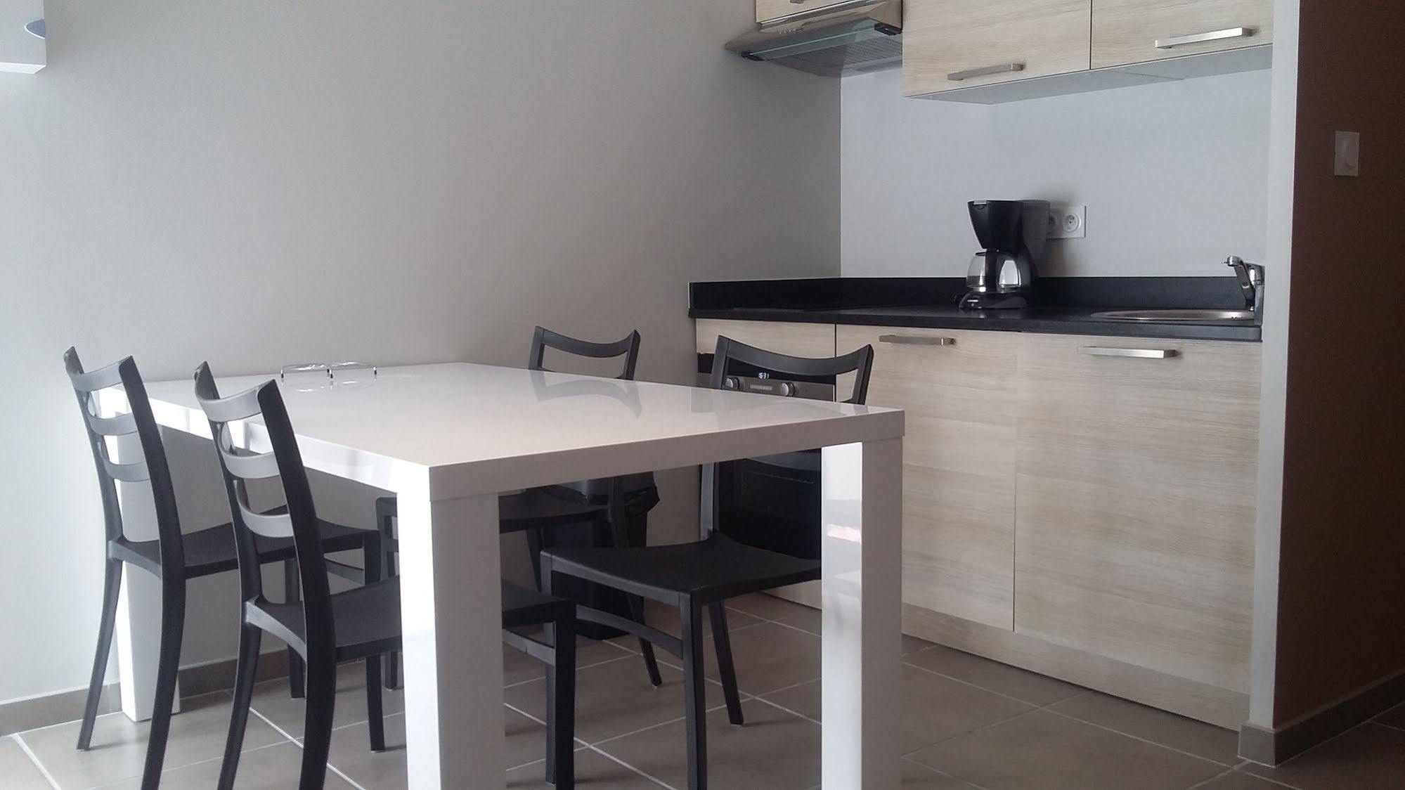 Appart'Hotel Et Chambres Essentiel Spa Arles Dış mekan fotoğraf